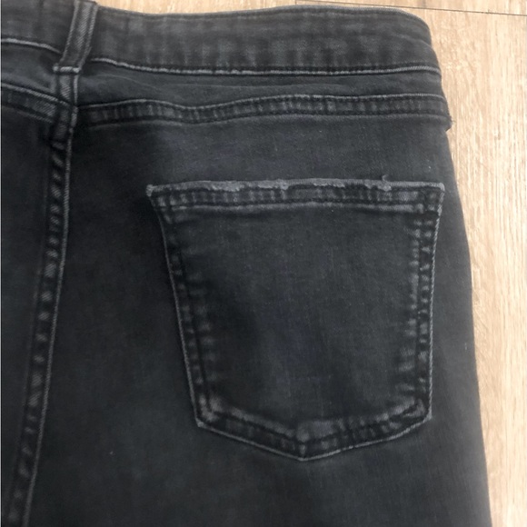 Woman’s Black Zara Jeans - size 10 - Picture 7 of 12